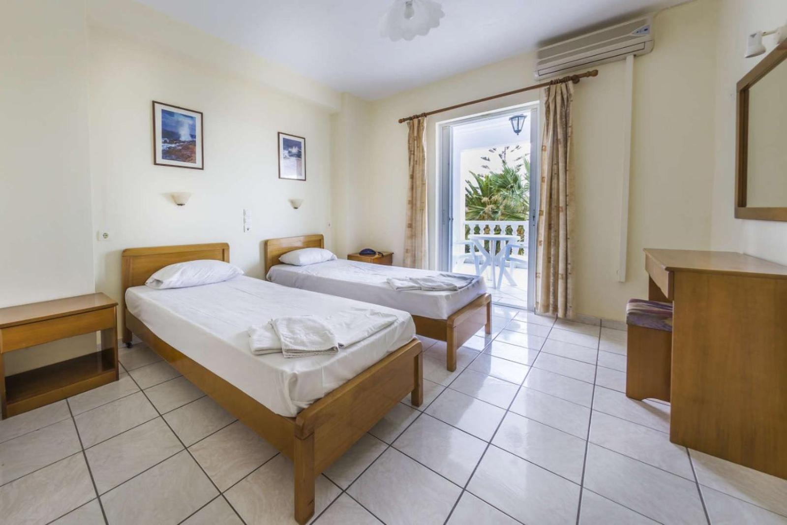 Laganas Holidays Hotel エクステリア 写真