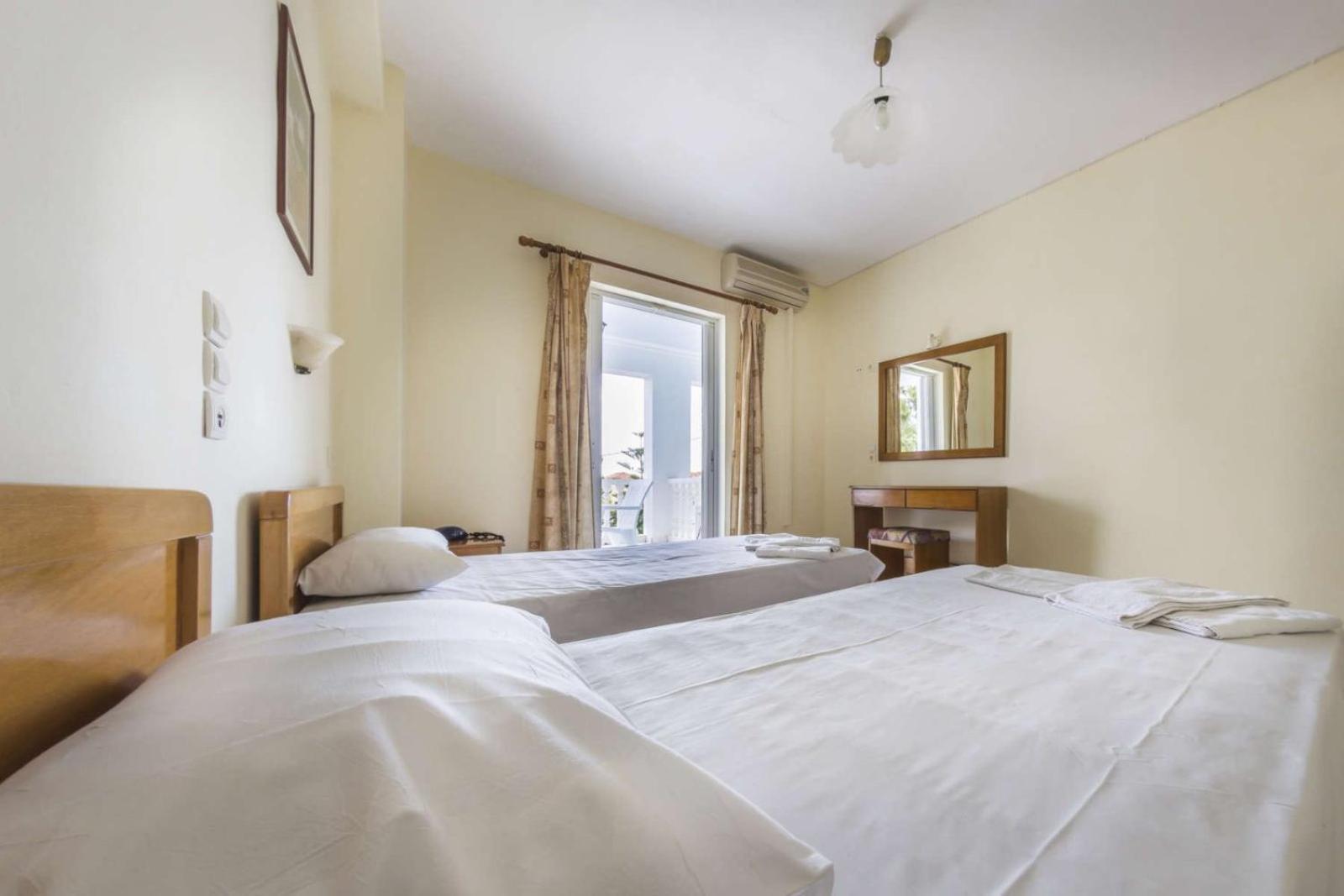 Laganas Holidays Hotel エクステリア 写真